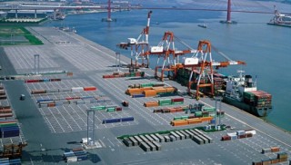 2017年国内外港口行业发展现状