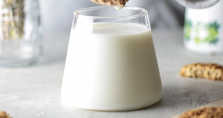 婴配粉消费受抑   我国奶粉行业产量下滑  全周期全营养产品将成为发展新方向