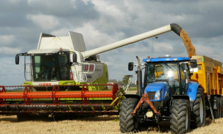 我国农业机械行业：政策支持下 农业机械化率将持续提升 智能化、绿色化趋势加快