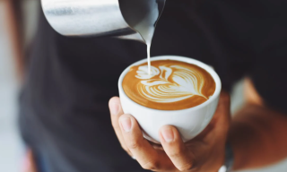 我国咖啡行业：现磨咖啡为市场规模增速较快细分赛道 瑞幸咖啡市占率最高