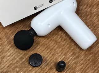 筋膜枪行业：核心消费群体分层特征显著 市场“规范化+beplay下载软件
化”双轨并行
